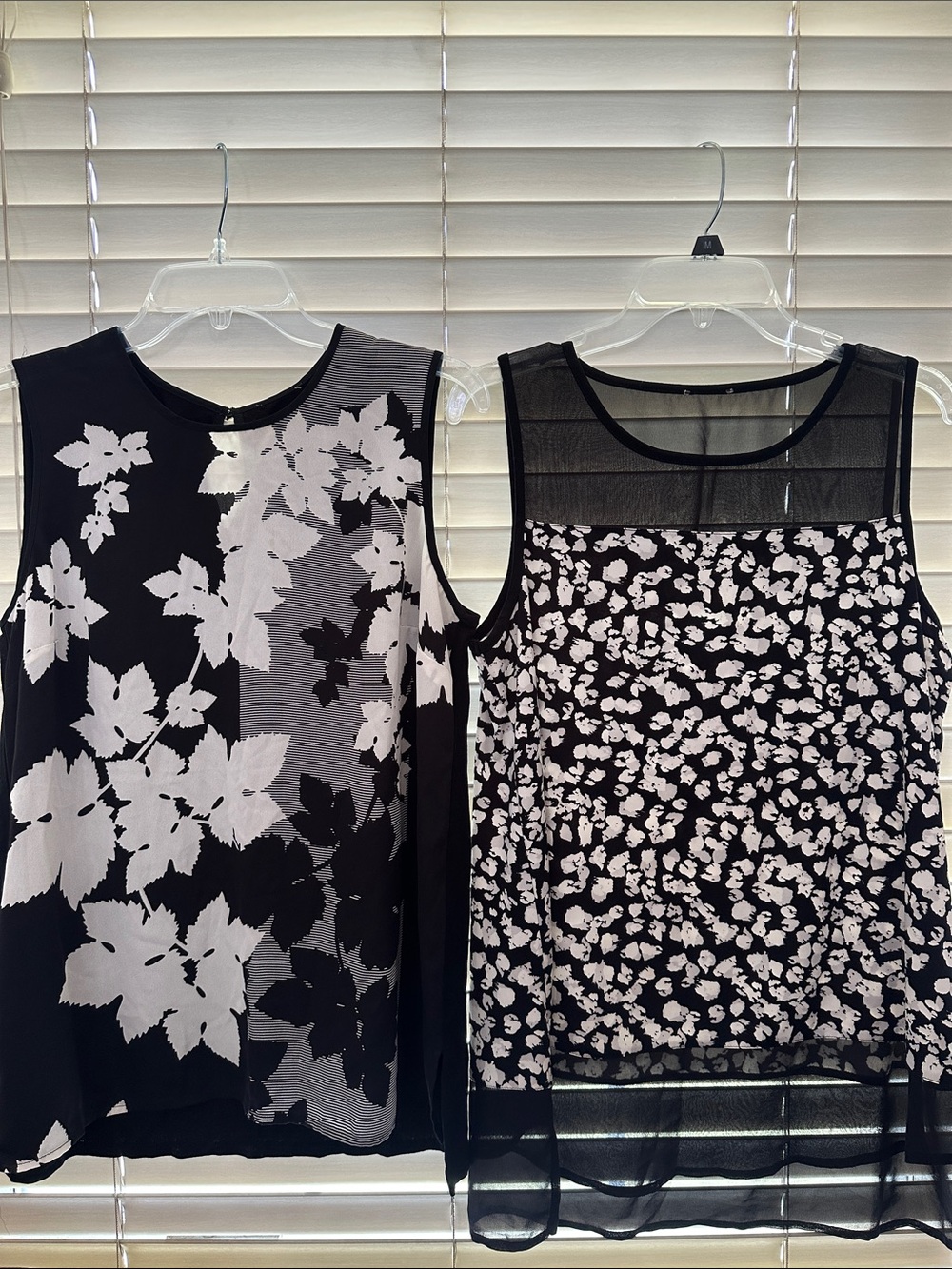 Bundle of Two Tops - Vince Camuto Black & White Floral Sleeveless Tunics Size ML